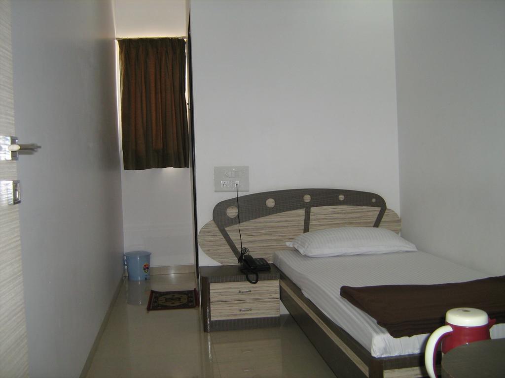 Hotel Apex นาวีมุมไบ ภายนอก รูปภาพ