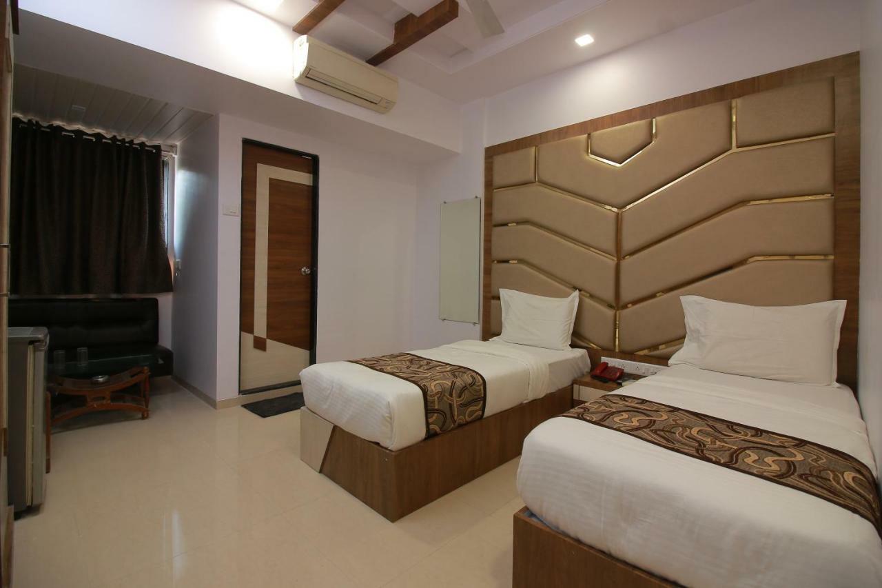 Hotel Apex นาวีมุมไบ ภายนอก รูปภาพ