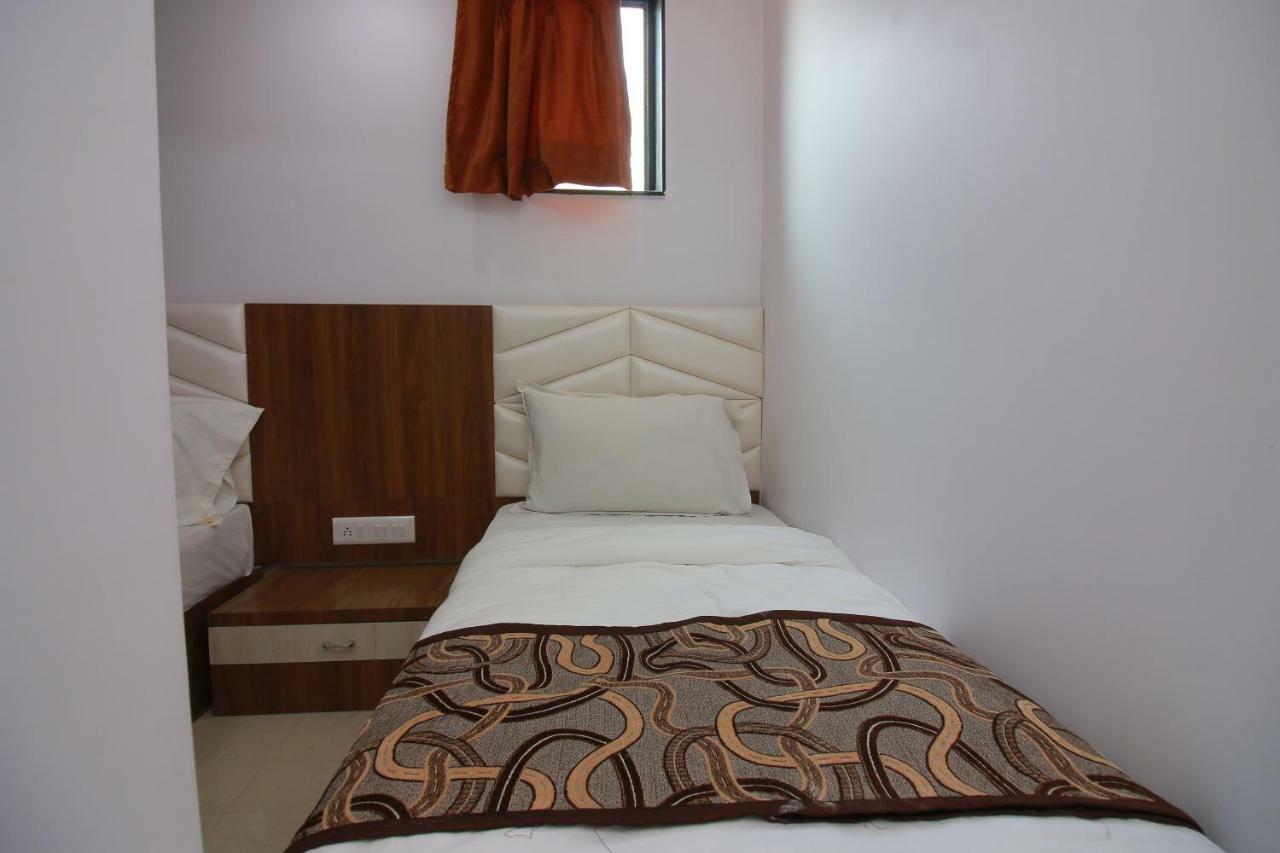 Hotel Apex นาวีมุมไบ ภายนอก รูปภาพ