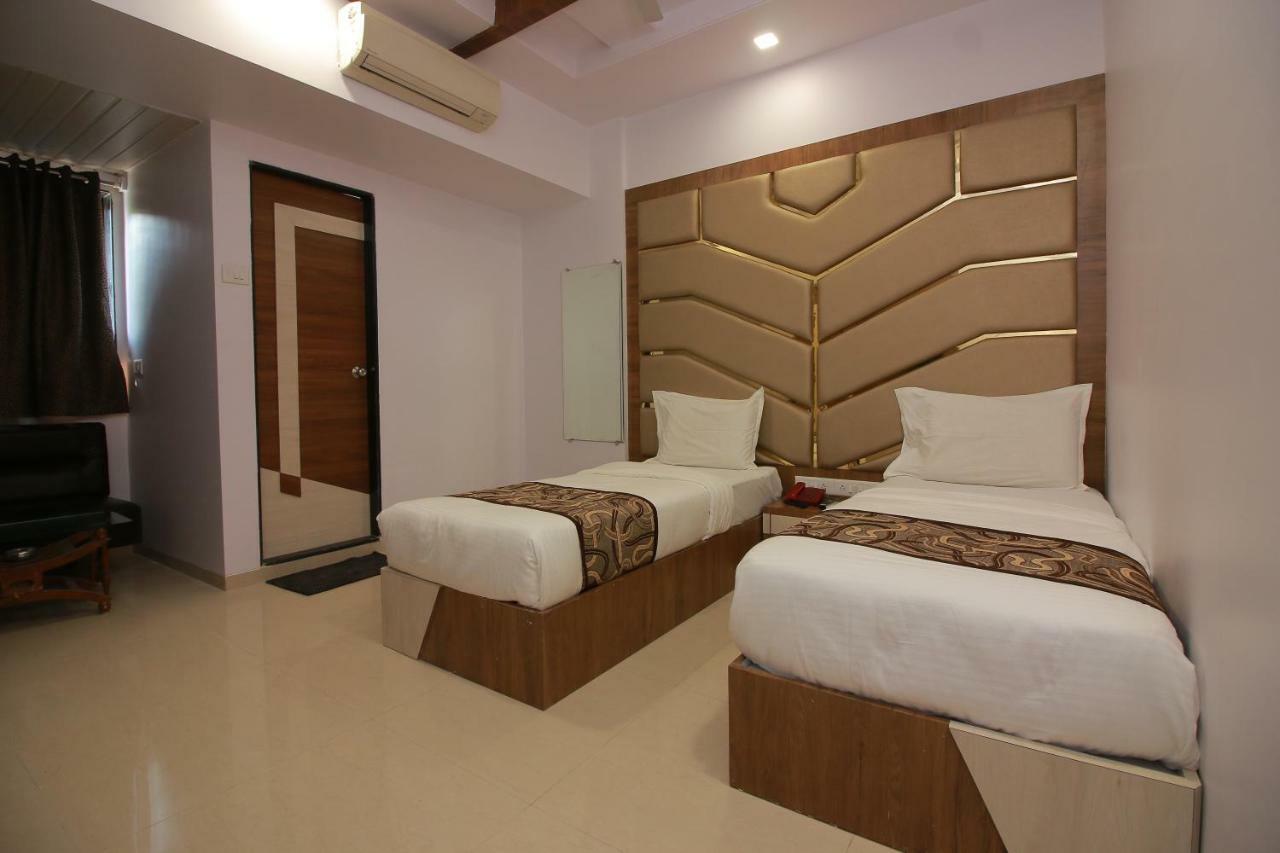 Hotel Apex นาวีมุมไบ ภายนอก รูปภาพ